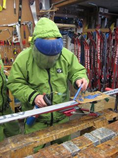 Andy P-texing the skis