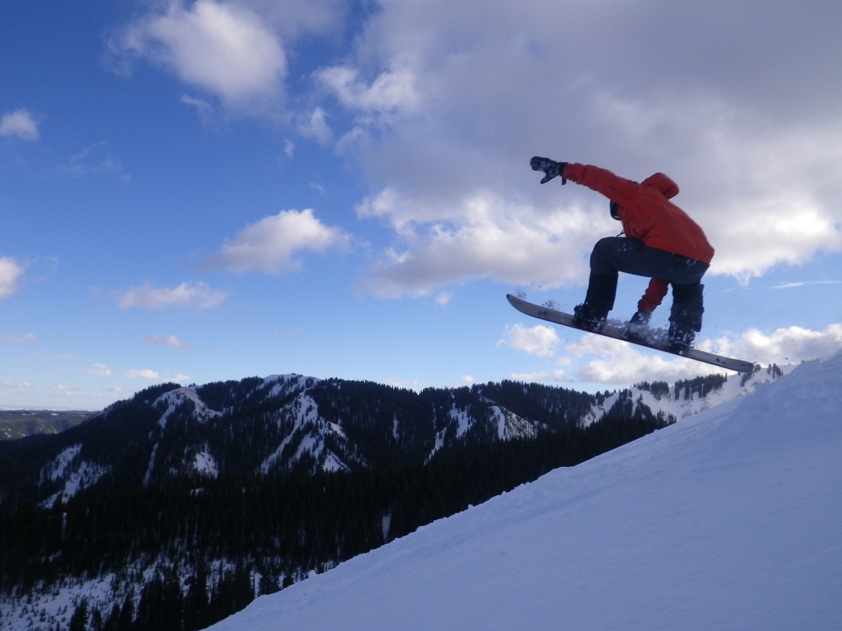 Amy-Whitaker-tvb-16-winter-splitboard